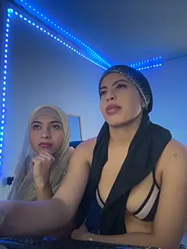 Snapshot of JannaNader12 chatting on 1, 11, 2025 JannaNader12 online show from 1, 11, 2025