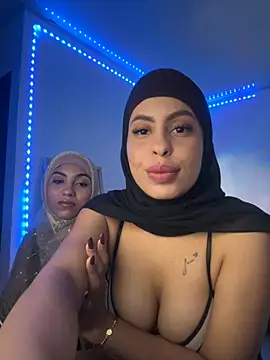 Snapshot of JannaNader12 chatting on 22, 11, 2025 JannaNader12 online show from 22, 11, 2025