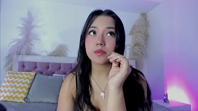 Snapshot of Emelyy_Carter chatting on 13, 2, 2025 Emelyy Carter online show from 13, 2, 2025