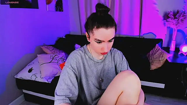 Snapshot of Lily_xBabe chatting on 4, 10, 2025 Lily xBabe online show from 4, 10, 2025