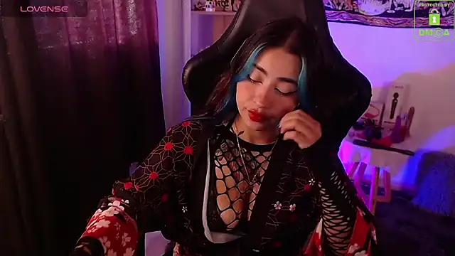 Snapshot of sweetcoralinee chatting on 1, 10, 2025 sweetcoralinee online show from 1, 10, 2025