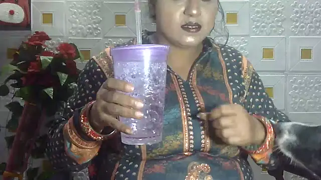 Sexy komolika online show from 3, 3, 2025