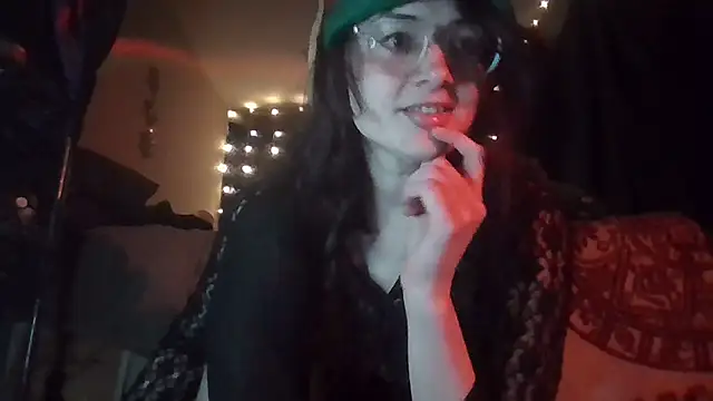 Snapshot of EyaDivine1 chatting on 19, 12, 2024 EyaDivine1 online show from 19, 12, 2024