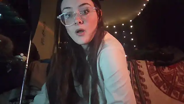 Snapshot of EyaDivine1 chatting on 3, 2, 2025 EyaDivine1 online show from 3, 2, 2025