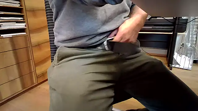 Snapshot of 10_1992 chatting on 22, 10, 2025 10 1992 online show from 22, 10, 2025