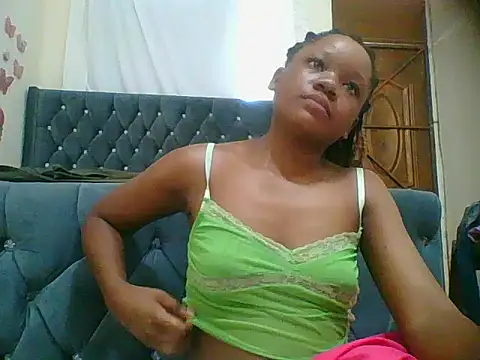 Snapshot of HotJeylee chatting on 12, 11, 2025 HotJeylee online show from 12, 11, 2025