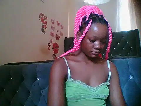 Snapshot of HotJeylee chatting on 4, 12, 2025 HotJeylee online show from 4, 12, 2025