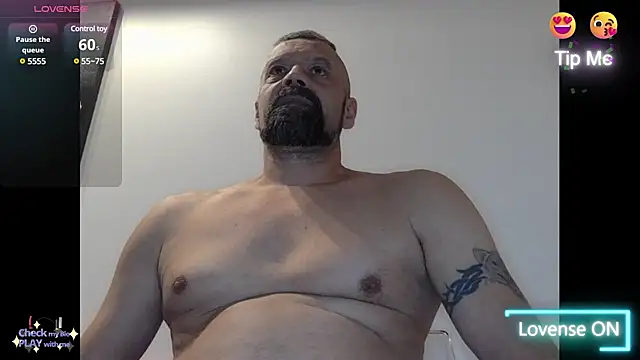 Snapshot of northman1977 chatting on 3, 12, 2024 northman1977 online show from 3, 12, 2024