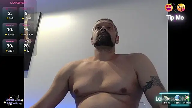 Snapshot of northman1977 chatting on 3, 1, 2025 northman1977 online show from 3, 1, 2025