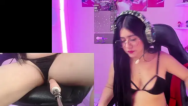 Snapshot of DanielaHang chatting on 6, 1, 2025 DanielaHang online show from 6, 1, 2025