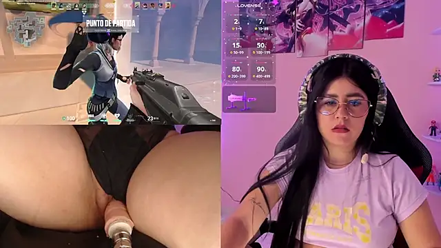 Snapshot of DanielaHang chatting on 11, 1, 2025 DanielaHang online show from 11, 1, 2025