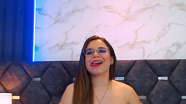 ThaniaJones online show from 11, 3, 2025