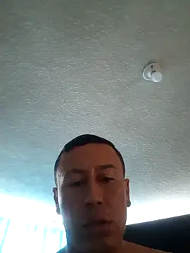 Snapshot of andresbigcock9 chatting on 8, 11, 2025 andresbigcock9 online show from 8, 11, 2025