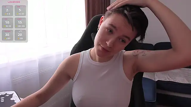 Snapshot of JessieFlower chatting on 15, 11, 2025 JessieFlower online show from 15, 11, 2025