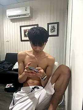 mumuowl online show from 7, 10, 2025