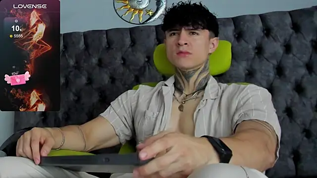 Snapshot of Jeins_carter chatting on 8, 1, 2025 Jeins carter online show from 8, 1, 2025