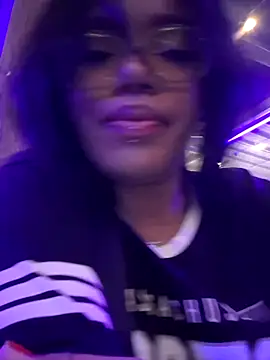   Soymaria online show from 5, 10, 2025