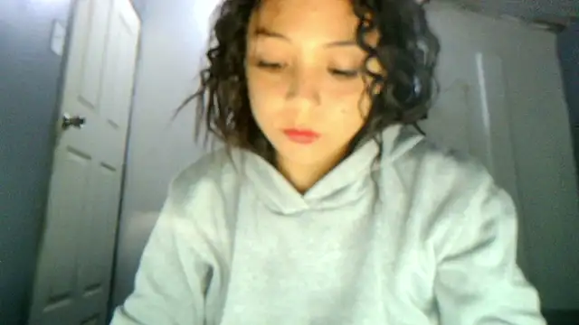 Snapshot of linzeysmith4 chatting on 21, 3, 2026 linzeysmith4 online show from 21, 3, 2026