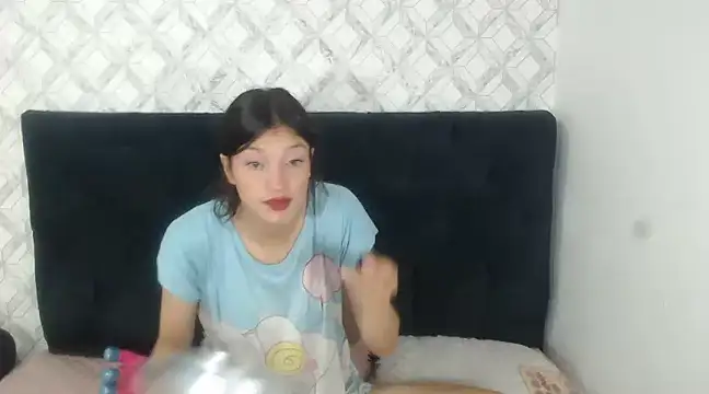 Snapshot of Emma-Wilson chatting on 19, 2, 2025 Emma-Wilson online show from 19, 2, 2025