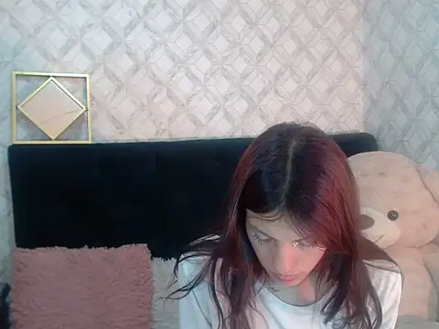 Snapshot of Emma-Wilson chatting on 25, 9, 2025 Emma-Wilson online show from 25, 9, 2025