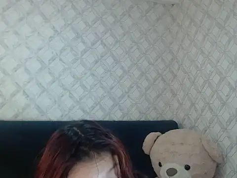 Snapshot of Emma-Wilson chatting on 29, 10, 2025 Emma-Wilson online show from 29, 10, 2025