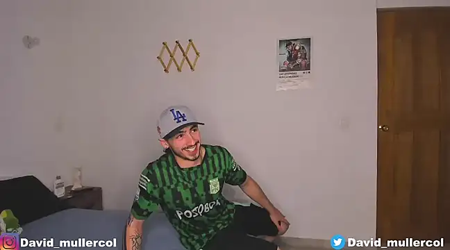 Snapshot of David_Brown18 chatting on 14, 12, 2024 David Brown18 online show from 14, 12, 2024