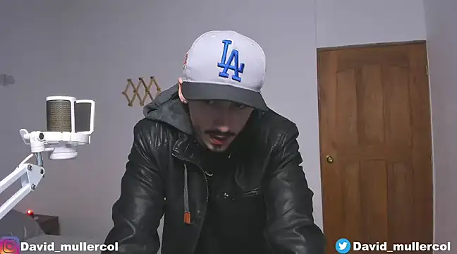 Snapshot of David_Brown18 chatting on 21, 12, 2024 David Brown18 online show from 21, 12, 2024