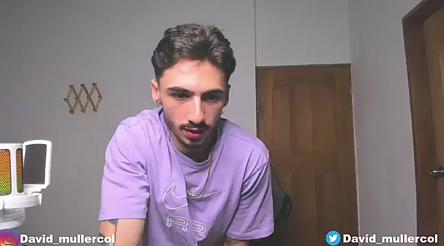 Snapshot of David_Brown18 chatting on 6, 1, 2025 David Brown18 online show from 6, 1, 2025