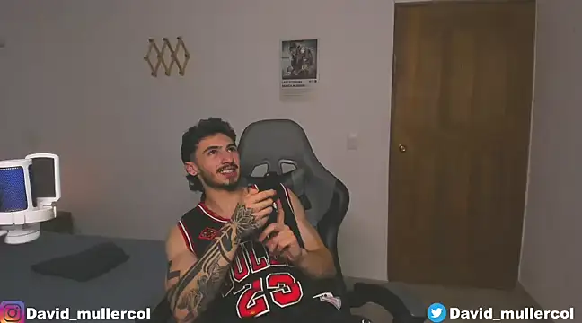 Snapshot of David_Brown18 chatting on 13, 1, 2025 David Brown18 online show from 13, 1, 2025