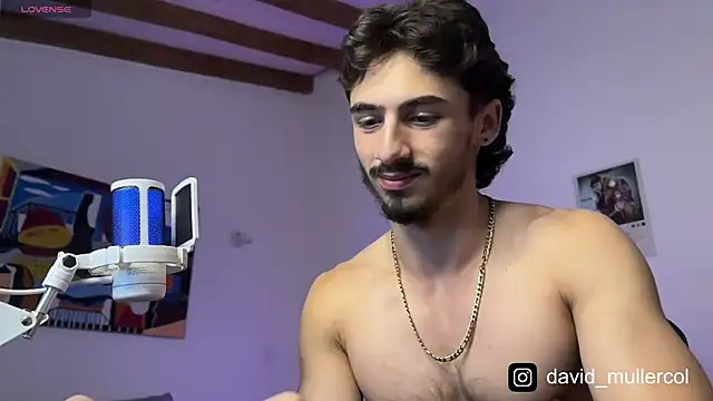 Snapshot of David_Brown18 chatting on 5, 2, 2025 David Brown18 online show from 5, 2, 2025