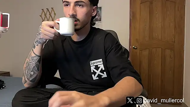 Snapshot of David_Brown18 chatting on 14, 2, 2025 David Brown18 online show from 14, 2, 2025