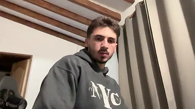 Snapshot of David_Brown18 chatting on 21, 10, 2025 David Brown18 online show from 21, 10, 2025