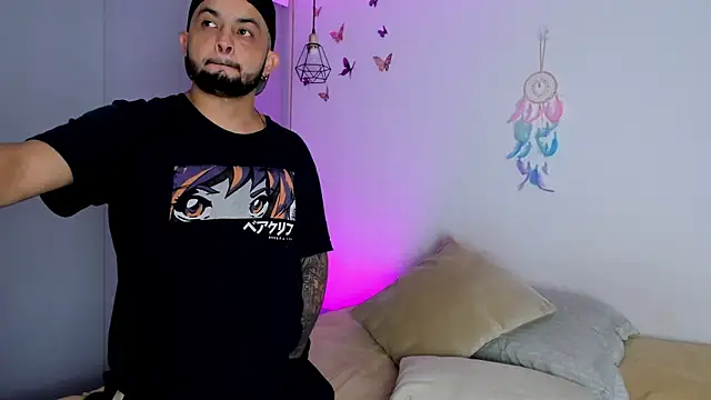 Snapshot of Chloe_Johnson_ chatting on 2, 11, 2025 Chloe Johnson online show from 2, 11, 2025