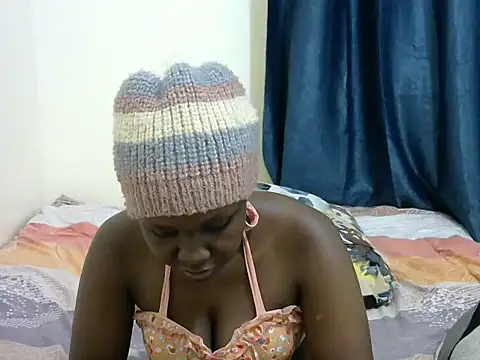 Snapshot of Kariselle- chatting on 27, 2, 2025 Kariselle- online show from 27, 2, 2025