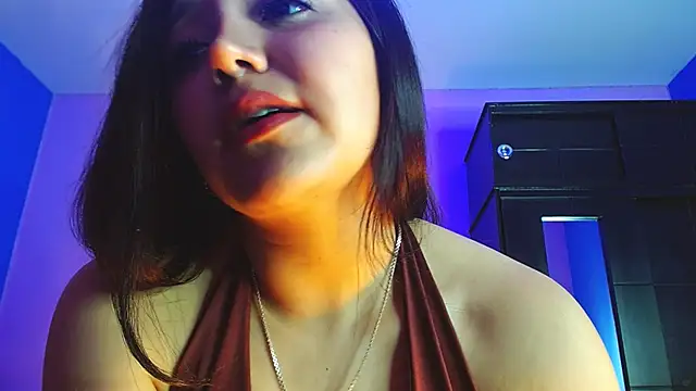 Snapshot of Isa-Jones chatting on 18, 12, 2025 Isa-Jones online show from 18, 12, 2025