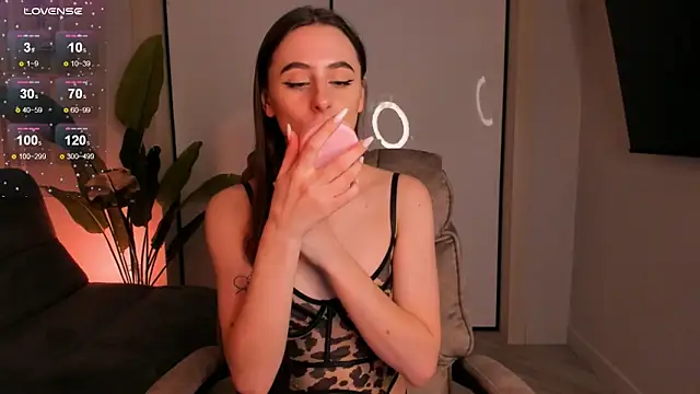 Snapshot of helen_ramsay chatting on 23, 2, 2025 helen ramsay online show from 23, 2, 2025