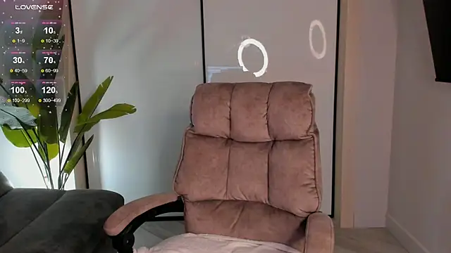 Snapshot of helen_ramsay chatting on 26, 2, 2025 helen ramsay online show from 26, 2, 2025