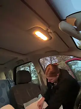 selenaluvv online show from 13, 1, 2025