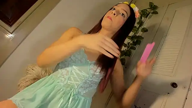 Snapshot of ChanellCastilla chatting on 22, 11, 2025 ChanellCastilla online show from 22, 11, 2025