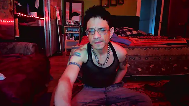 Snapshot of Tony_Torrente chatting on 1, 1, 2025 Tony Torrente online show from 1, 1, 2025