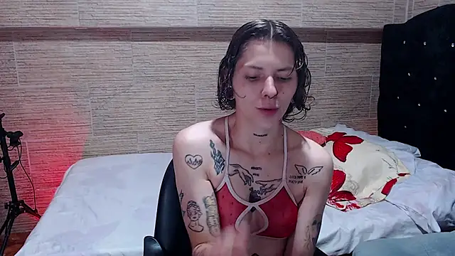 Snapshot of pretty_cristal69 chatting on 28, 11, 2025 pretty cristal69 online show from 28, 11, 2025