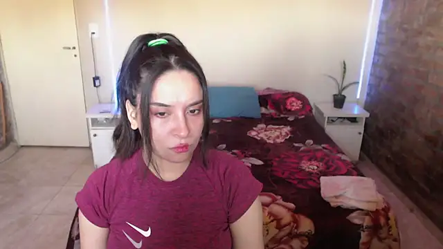 KityEstrover online show from 2, 12, 2024