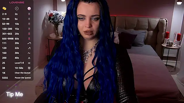 Miss Maya Mils online show from 9, 11, 2025