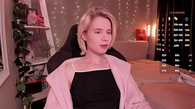 Snapshot of enigma_mia chatting on 27, 9, 2025 enigma mia online show from 27, 9, 2025