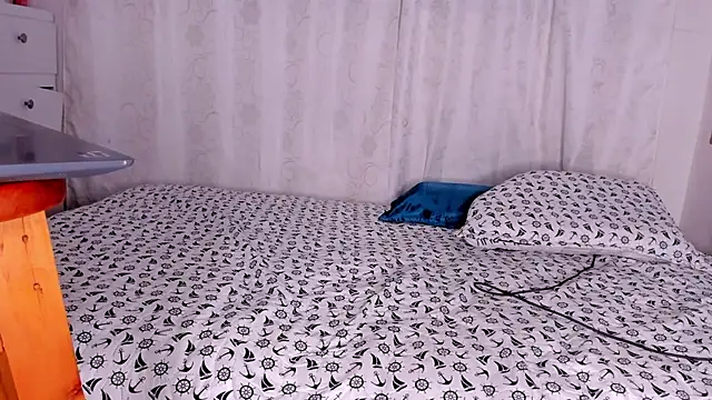 Snapshot of california_0 chatting on 8, 12, 2024 california 0 online show from 8, 12, 2024