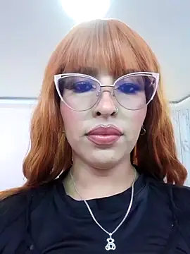 Snapshot of MadelaineJones chatting on 18, 9, 2025 MadelaineJones online show from 18, 9, 2025