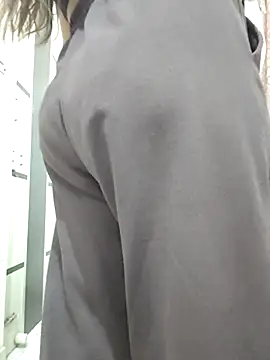 MohiniHott online show from 8, 4, 2026