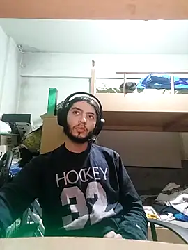 kleineid77 online show from 8, 2, 2025