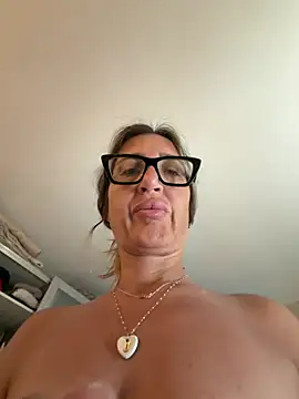 Snapshot of casalinga88 chatting on 6, 7, 2026 casalinga88 online show from 6, 7, 2026