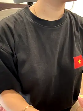 Snapshot of Berrysweet_68 chatting on 27, 9, 2025 Berrysweet 68 online show from 27, 9, 2025